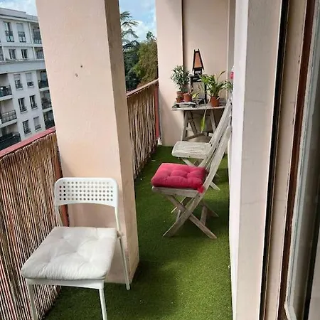Double Privee, Partage Apartment