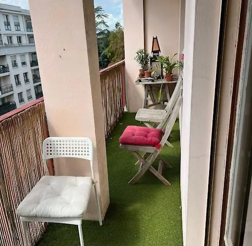 Double Privee, Partage Apartment